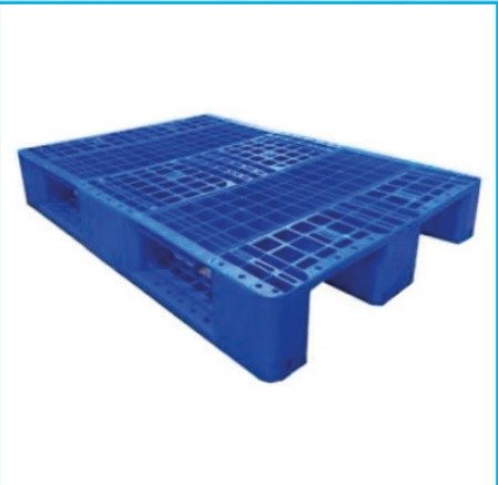 Pallet nhựa 3 chân bit - Mẫu 1